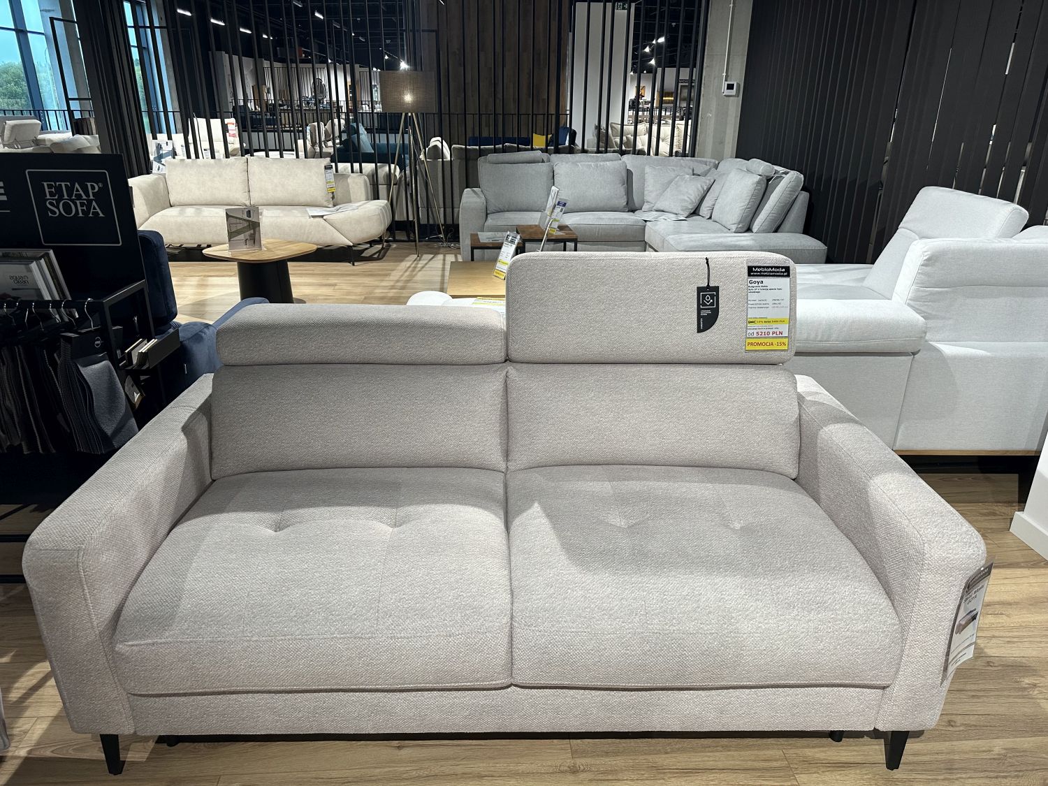 Sofa Goya z funkcja spania typu włoskiego - przecena z ekspozycji - 20%