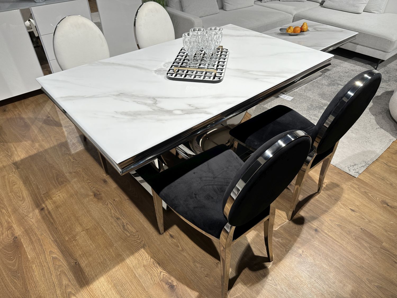 Krzesło chromowane FT 83 Glamour-Silver biały velvet Louis ludwik