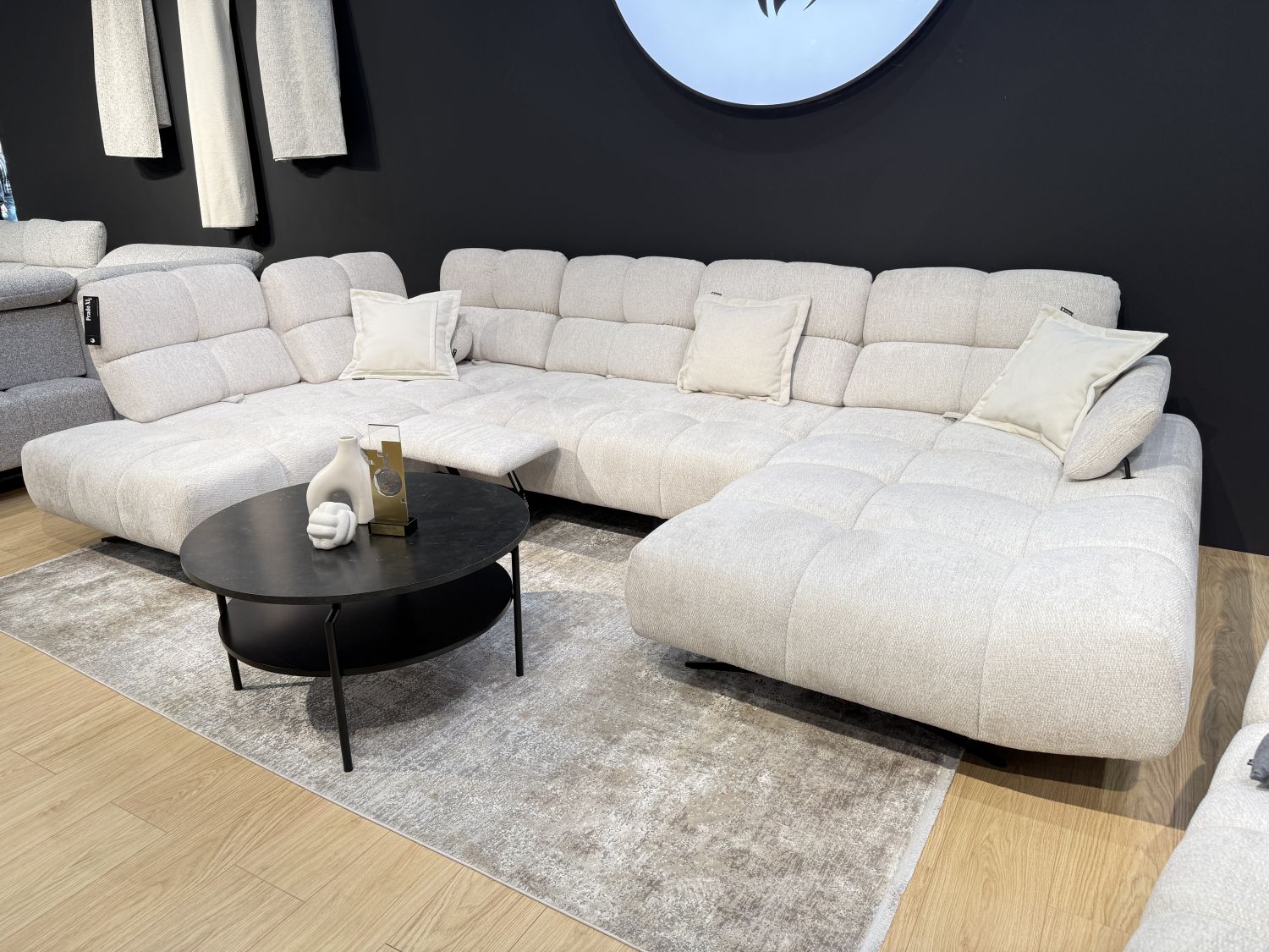 Narożnik z regulowaną głębokością siedziska Prado XL Wersal  