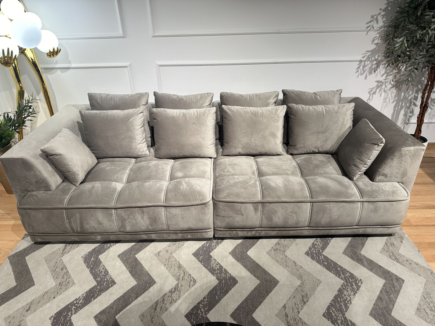 Tiga Bigsofa sofa z elektrycznie wysuwanymi siedziskami Wersal Aphrodita 22 Tiga Bigsofa sofa z elektrycznie wysuwanymi siedziskami Wersal Aphrodita 22