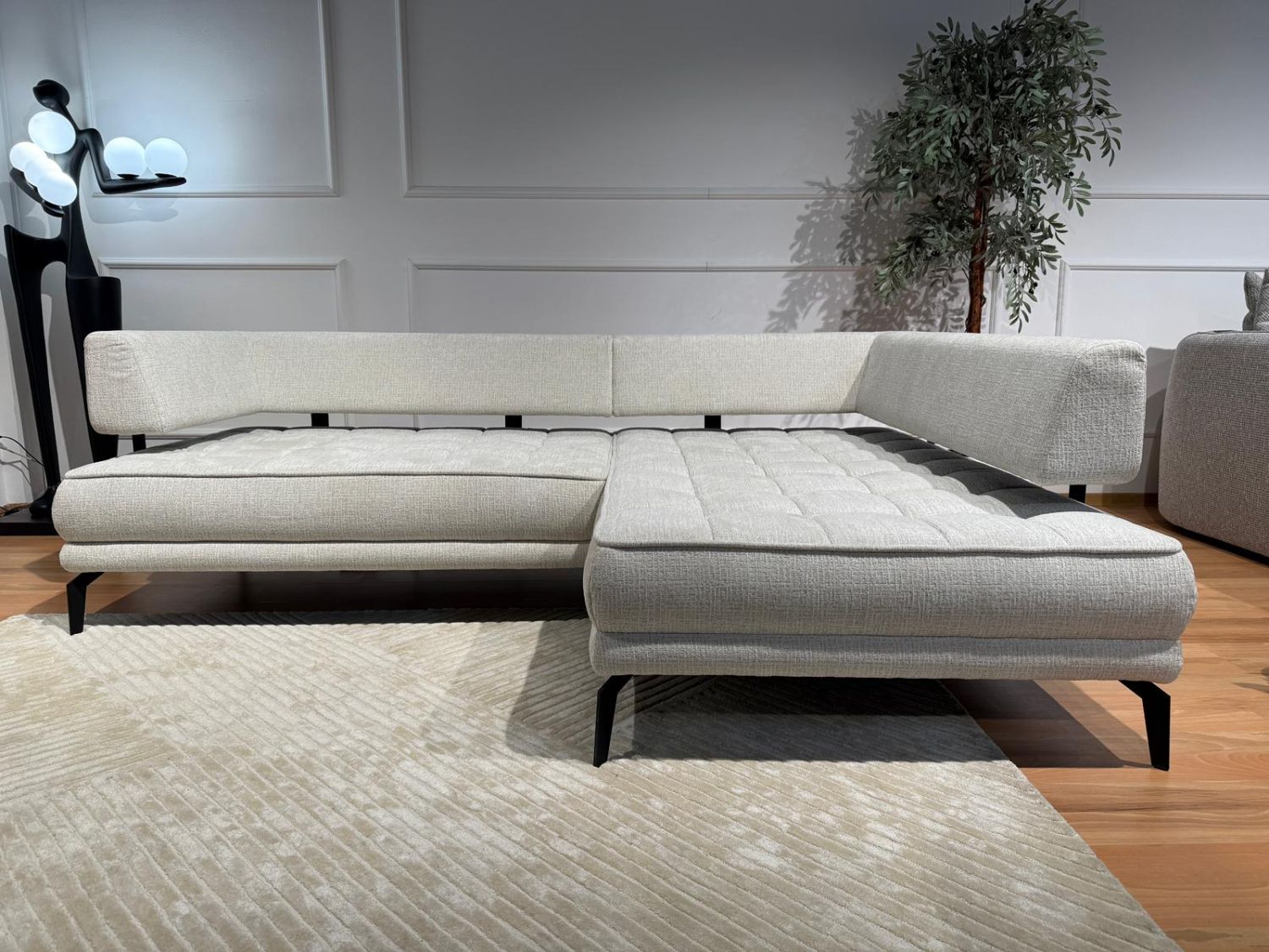 Narożnik Giotto L z elektrycznie regulowanym siedziskiem Wersal