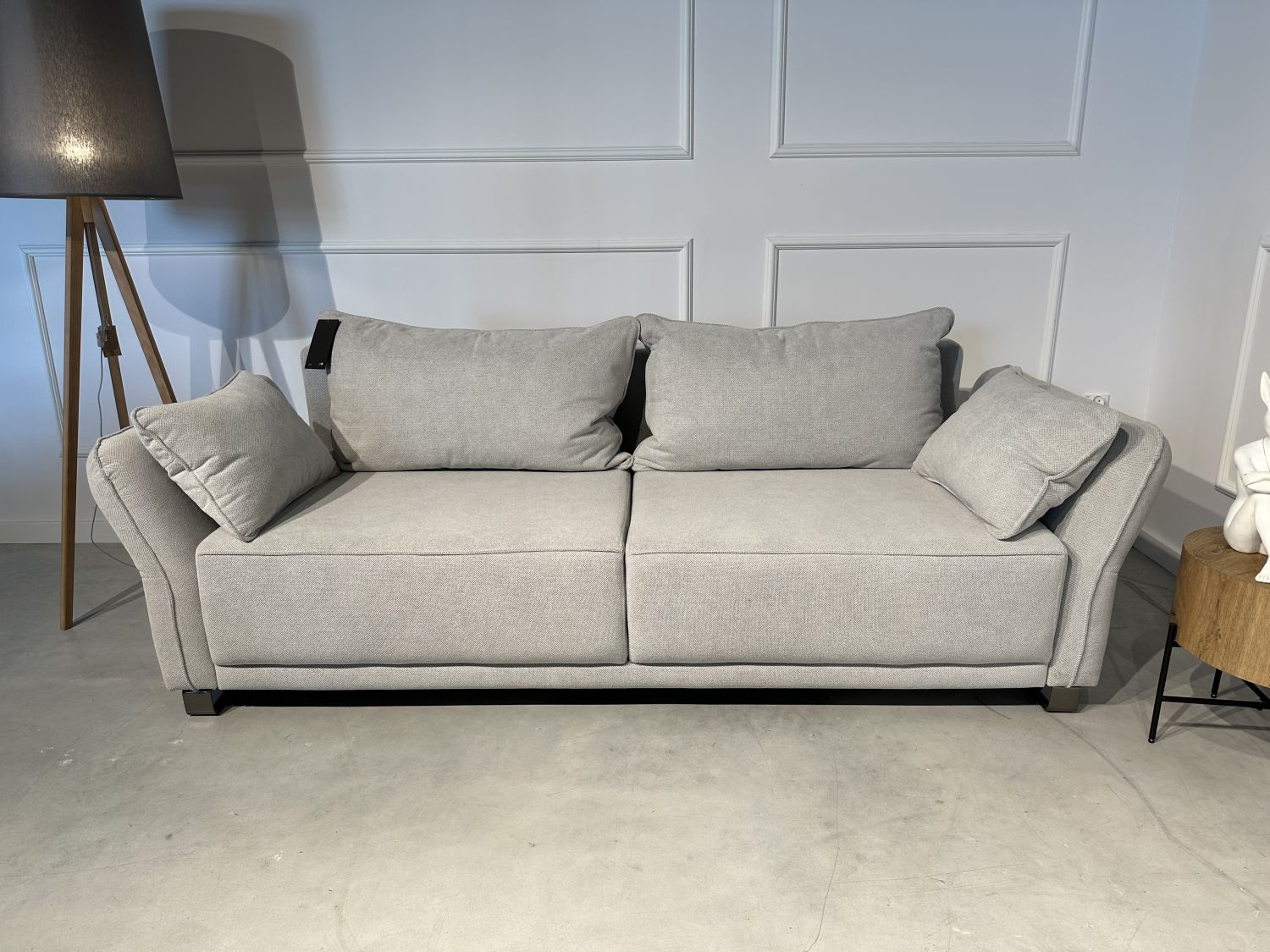 Sofa rozkładana z pojemnikiem Loretto Benix