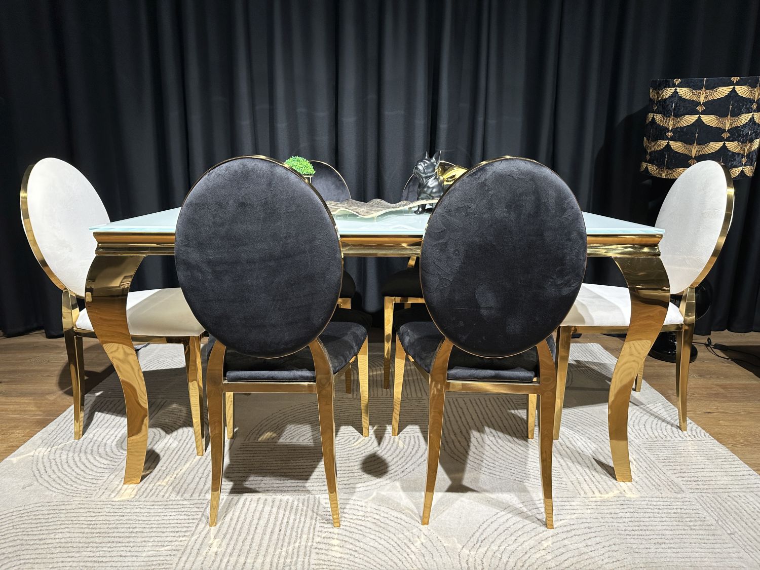 Nowoczesne krzesło złote FT 83 louis Glamour GOLD w stylu ludwik biały velvet