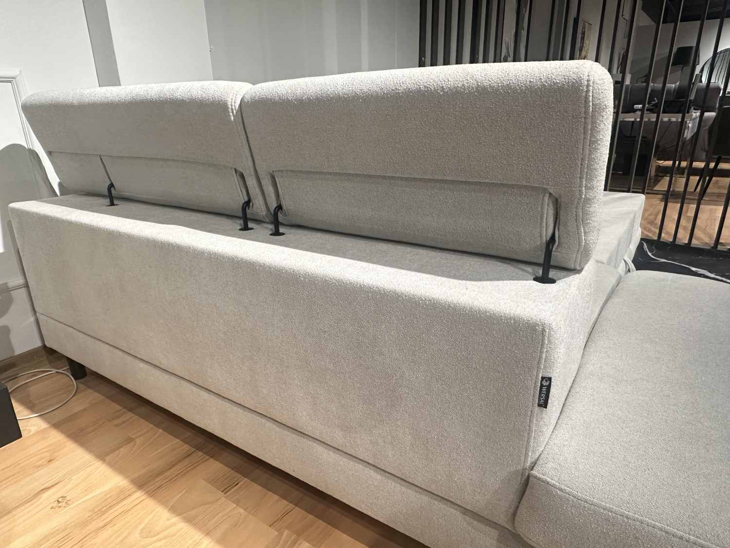 Otis L narożnik z funkcją spania i pojemnikiem - przecena z ekspozycji - 28%