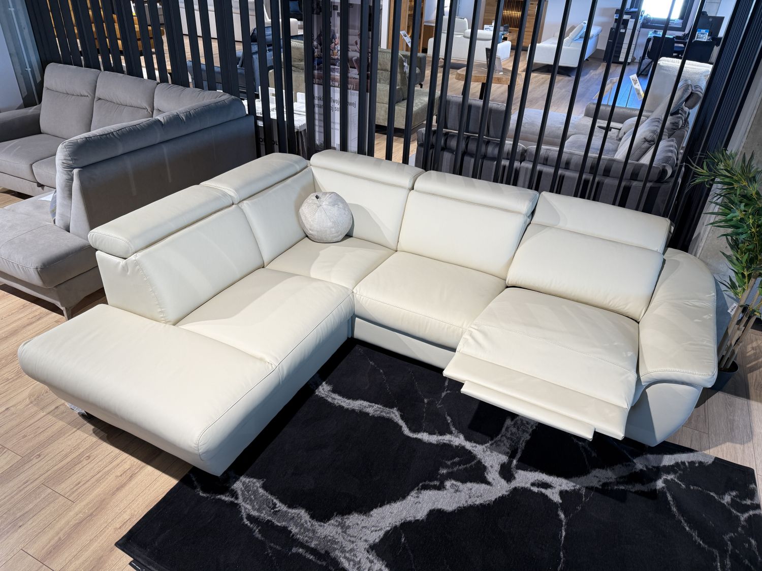 Narożnik z funkcją relaks Trend Des Sofa Line 1HT-E-ELE1-1TVE