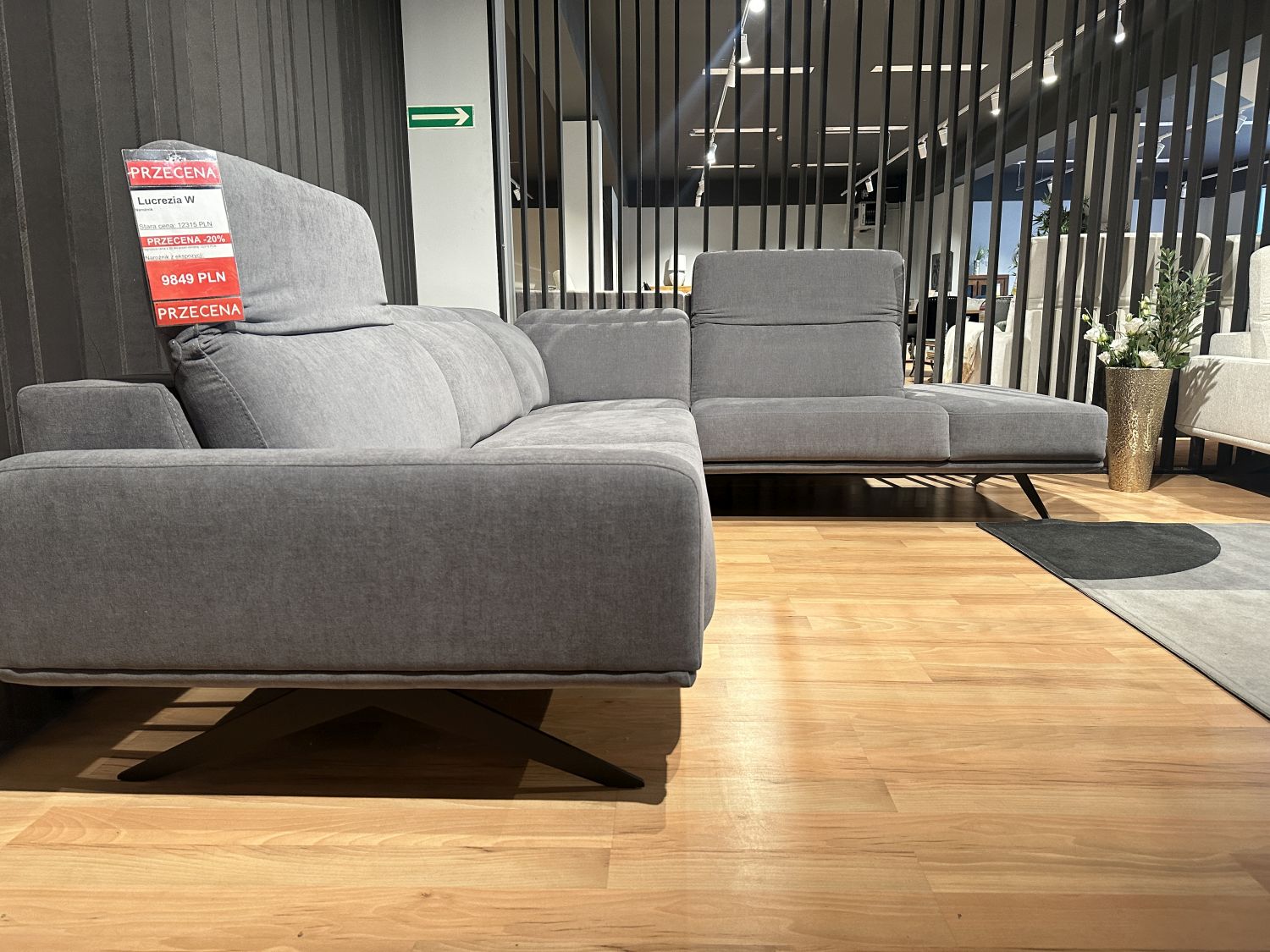 Narożnik z regulowanymi zagłówkami Lucrezia W przecena z ekspozycji -20%