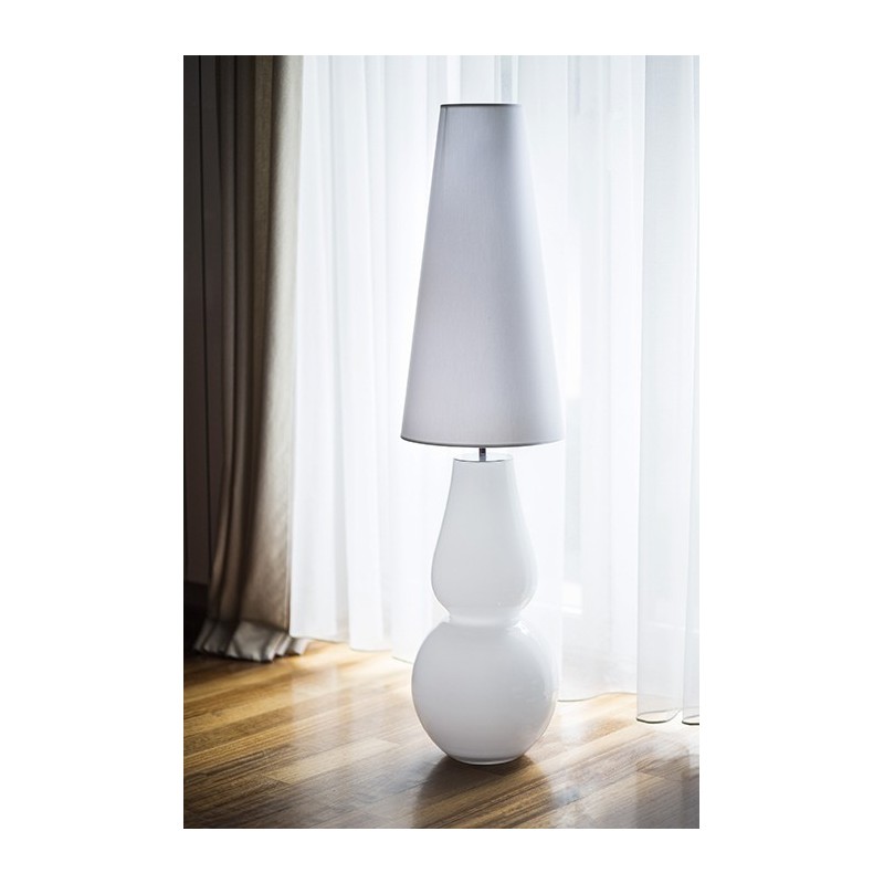 Lampa podłogowa Milano White L201081803 4concepts szkło ręcznie formowane