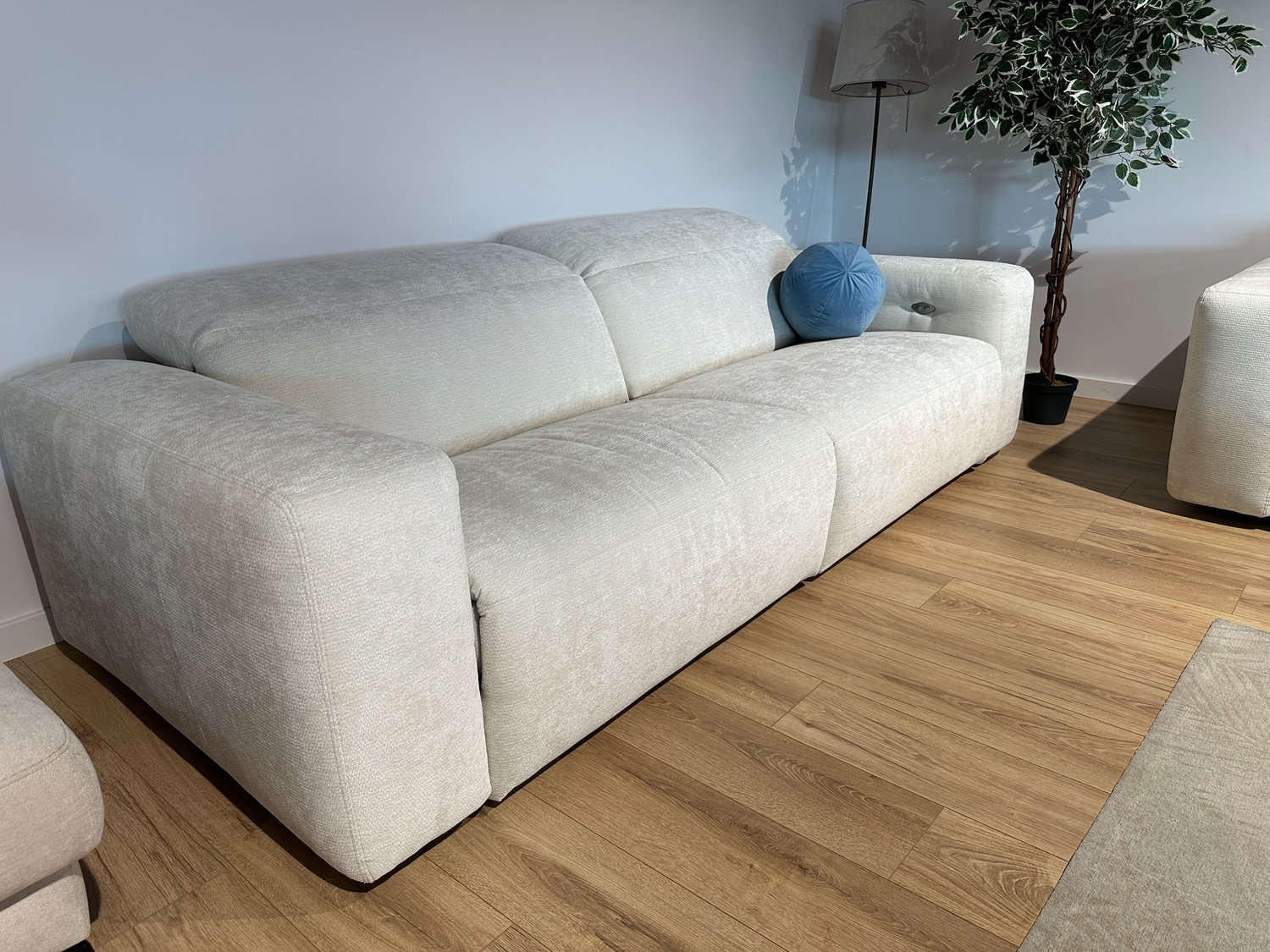 Sofa Capri z podwójną funkcją relaks