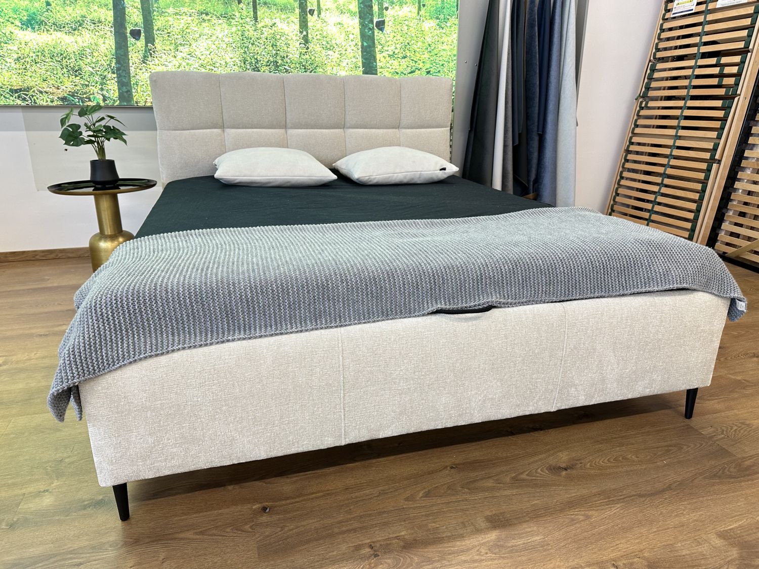 Łóżko pikowane z pojemnikiem Novu Comforteo