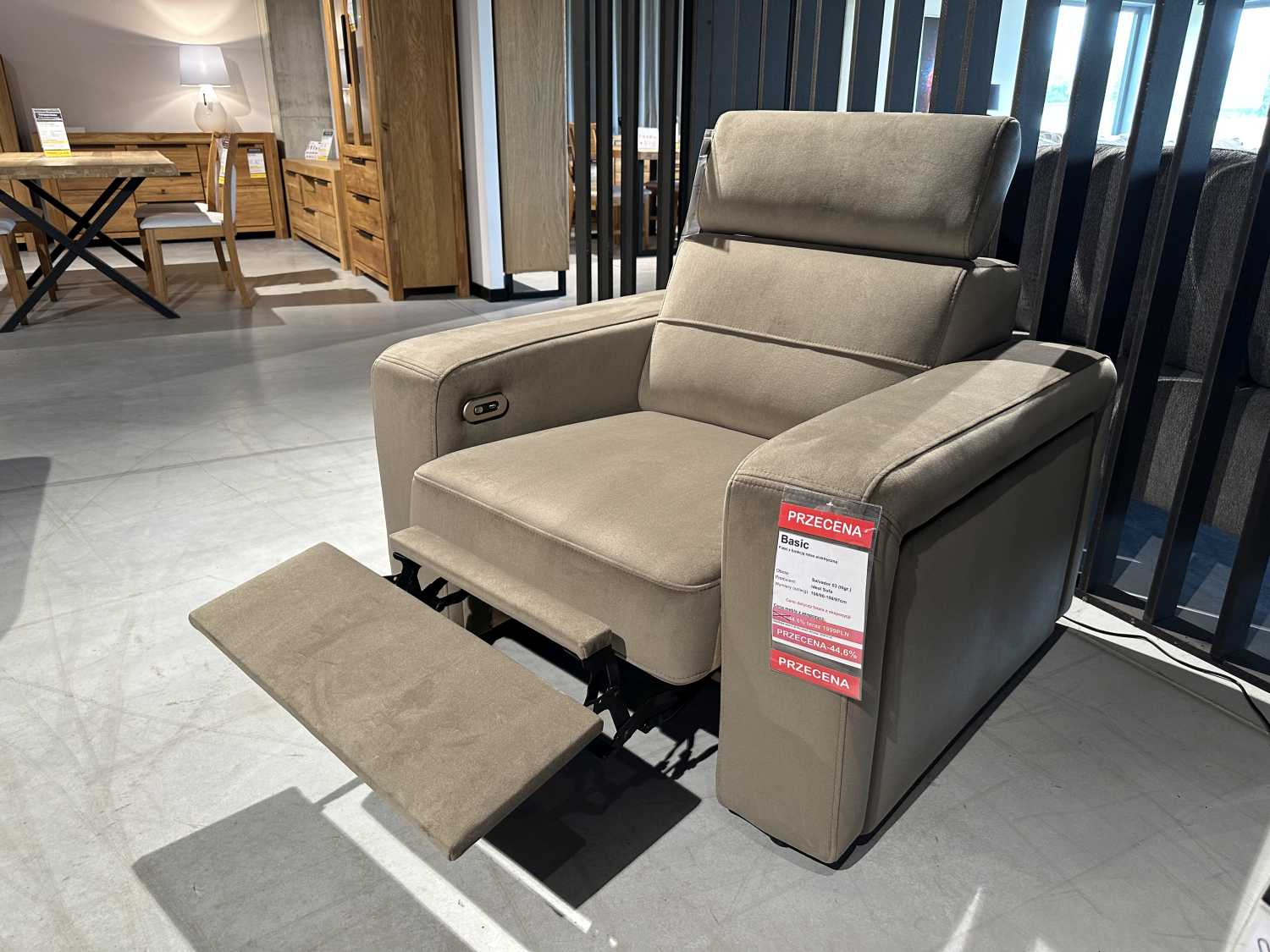 Fotel Basic od Ideal Sofa z funkcją relax elektryczną - przecena z ekspozycji  - 44%