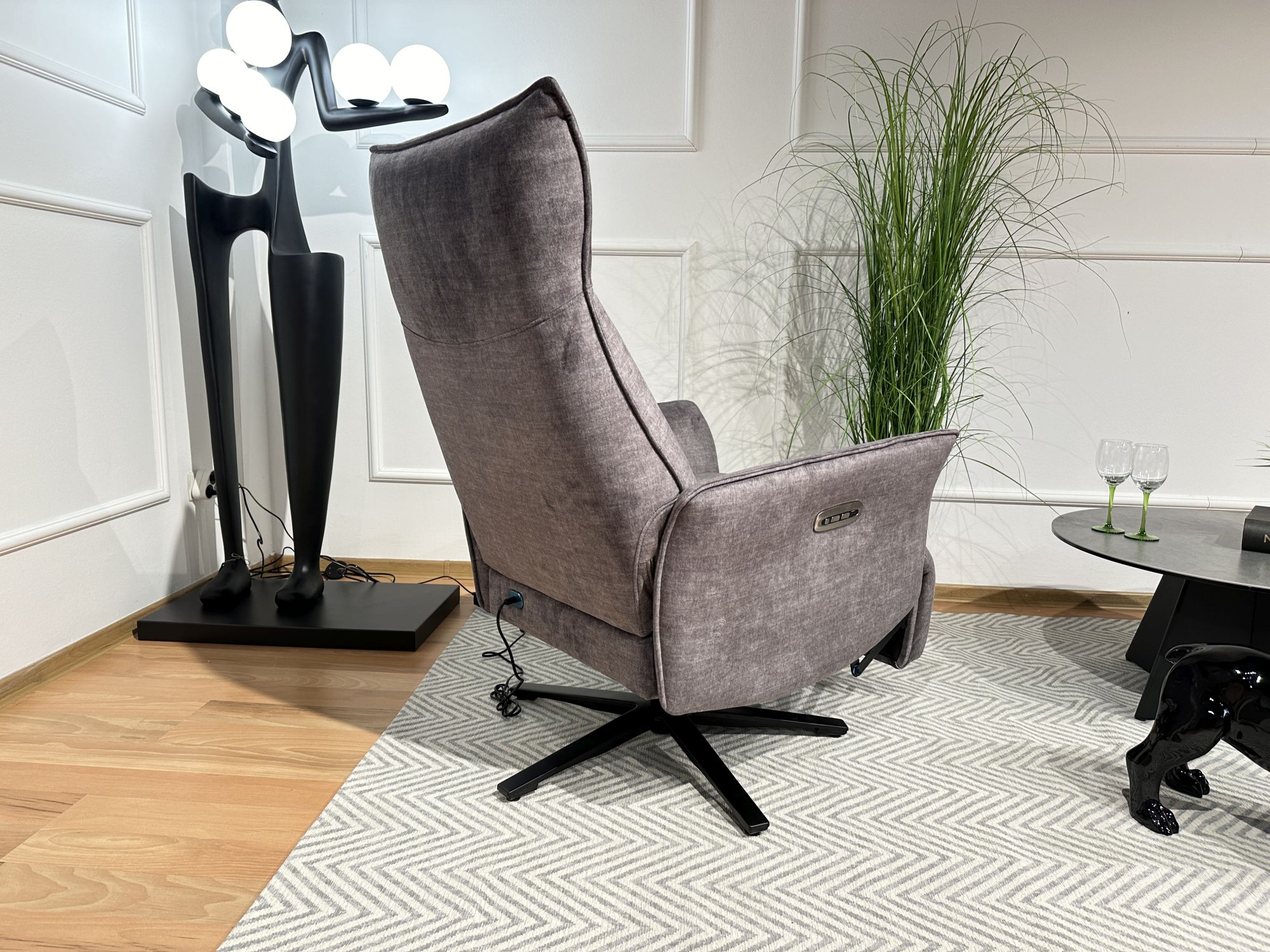 Fotel relaks elektryczny Nube tkanina Vogue 15