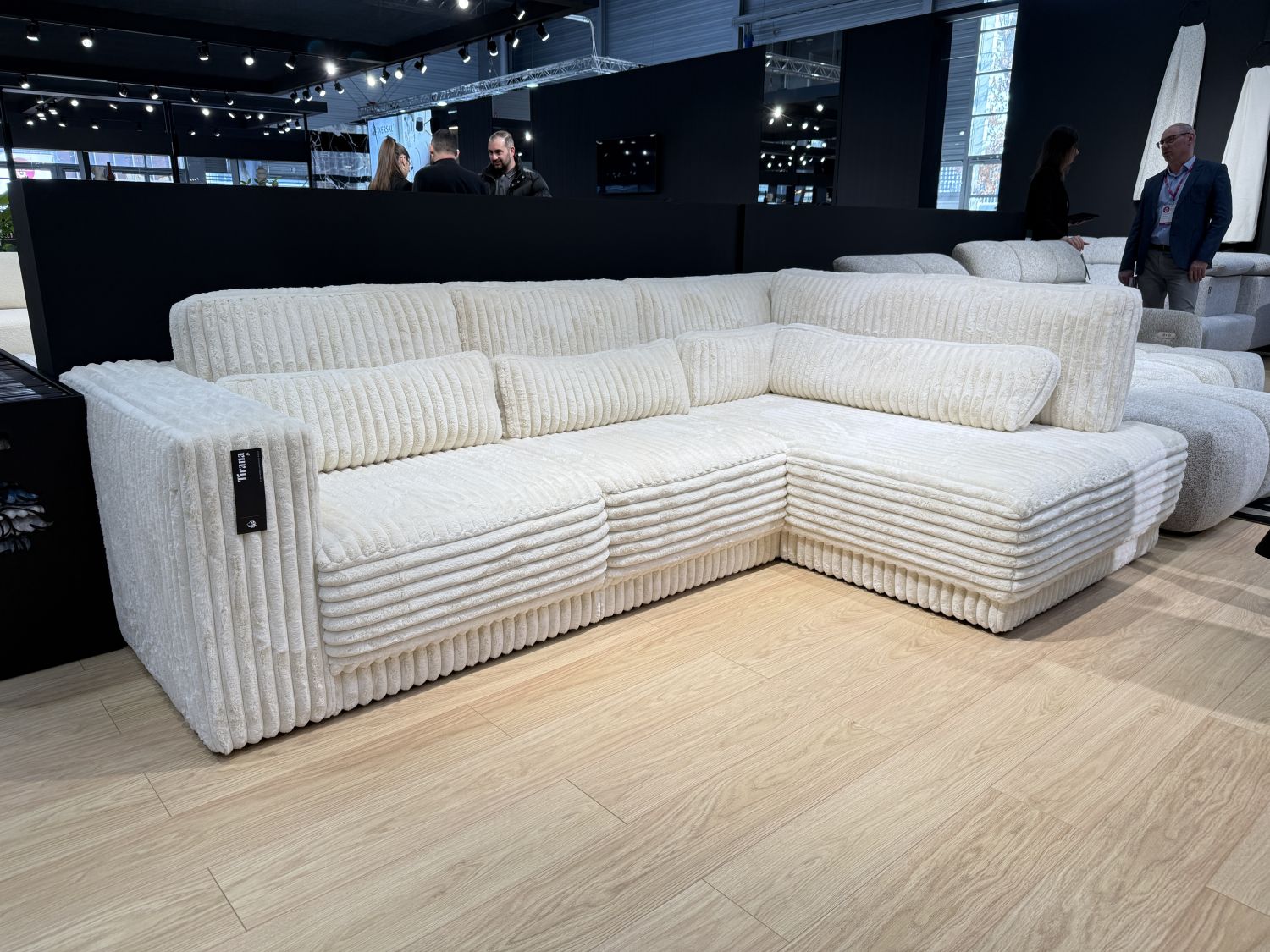 Narożnik Tirana L Wersal  