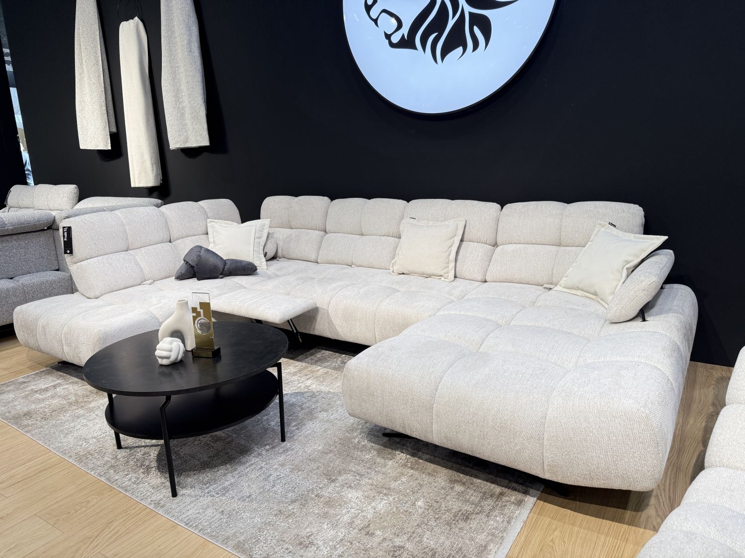 Narożnik z regulowaną głębokością siedziska Prado XL Wersal  