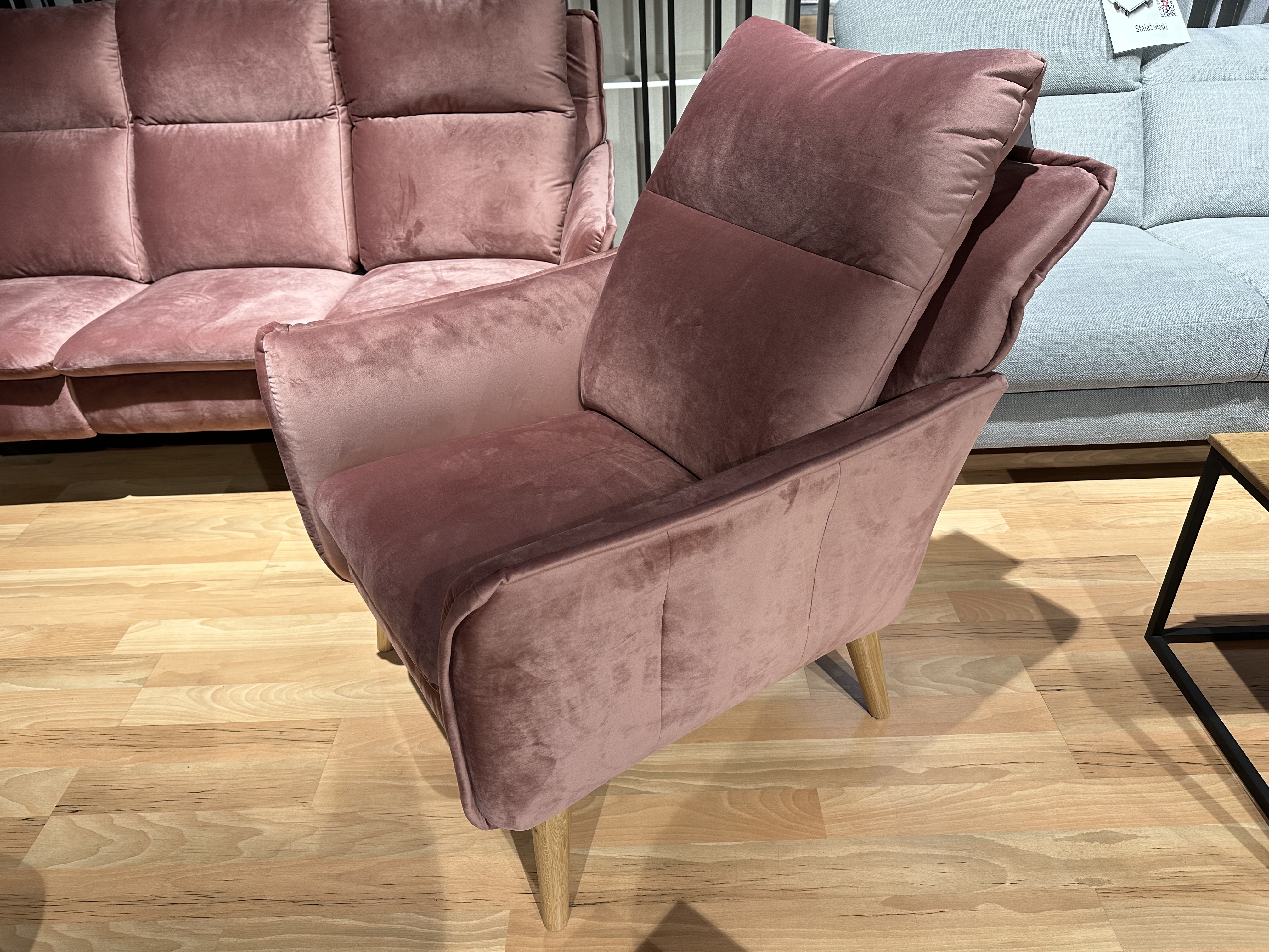 Kolekcja Ines Bydgoskie meble sofa + fotel   wyprzedaż z ekspozycji -36%
