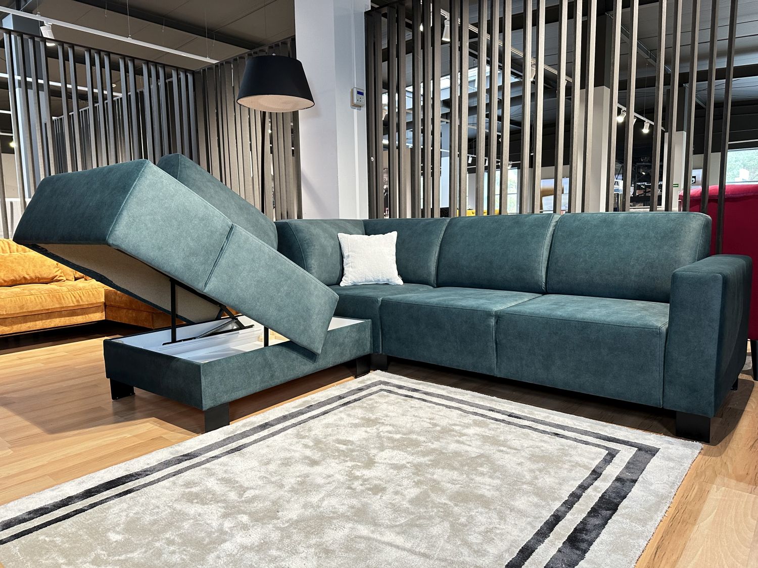 Narożnik Wendy W z funkcją spania typu Puma z pojemnikiem