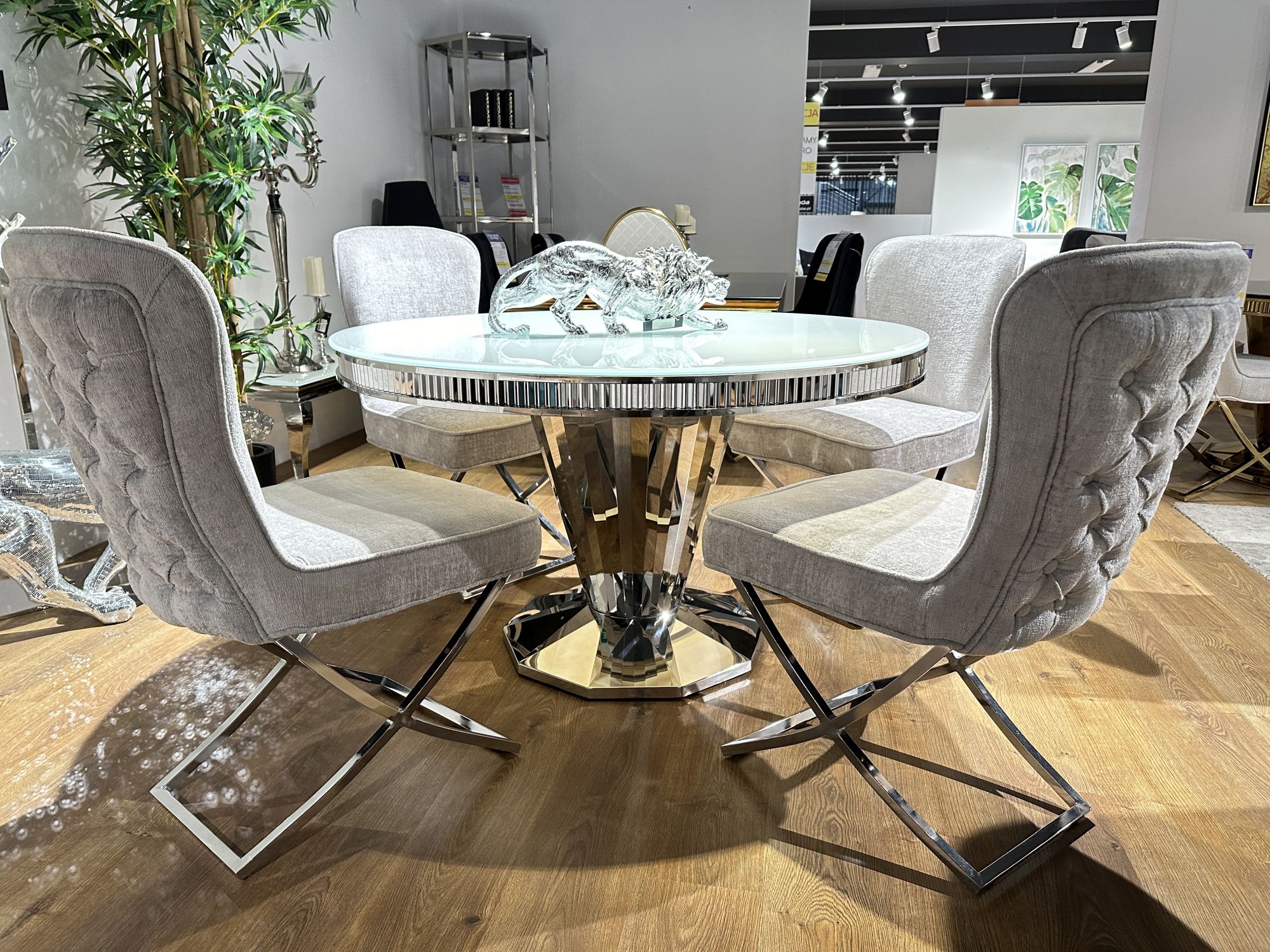 Stół Glamour okrągły biały T 910 Silver średnica 130 cm