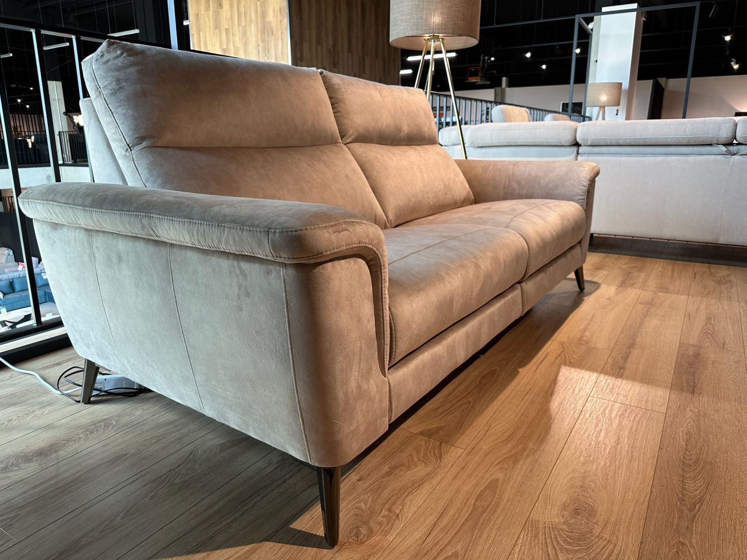 Sofa Verbena z funkcją relaks elektryczną