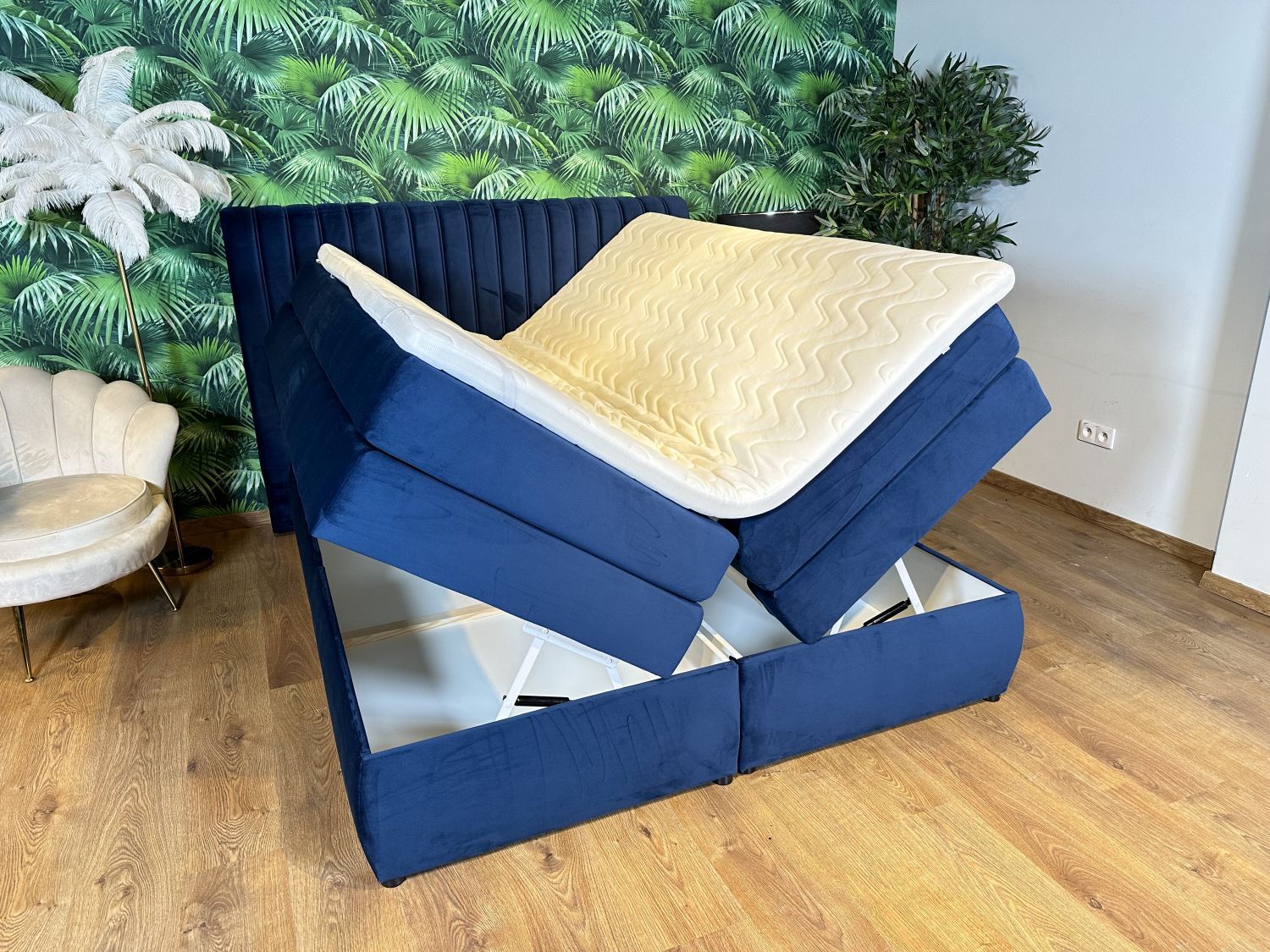 Łóżko kontynentalne z  2 pojemnikami Minola - przecena z ekspozycji -24%