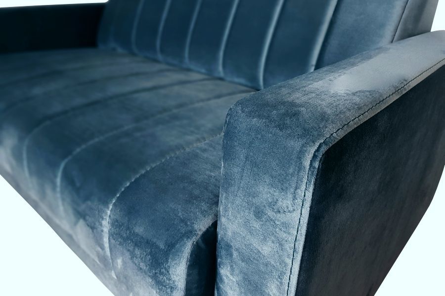 Solano sofa 2-osobowa z przeszyciami na wysokich nogach klasyczna retro