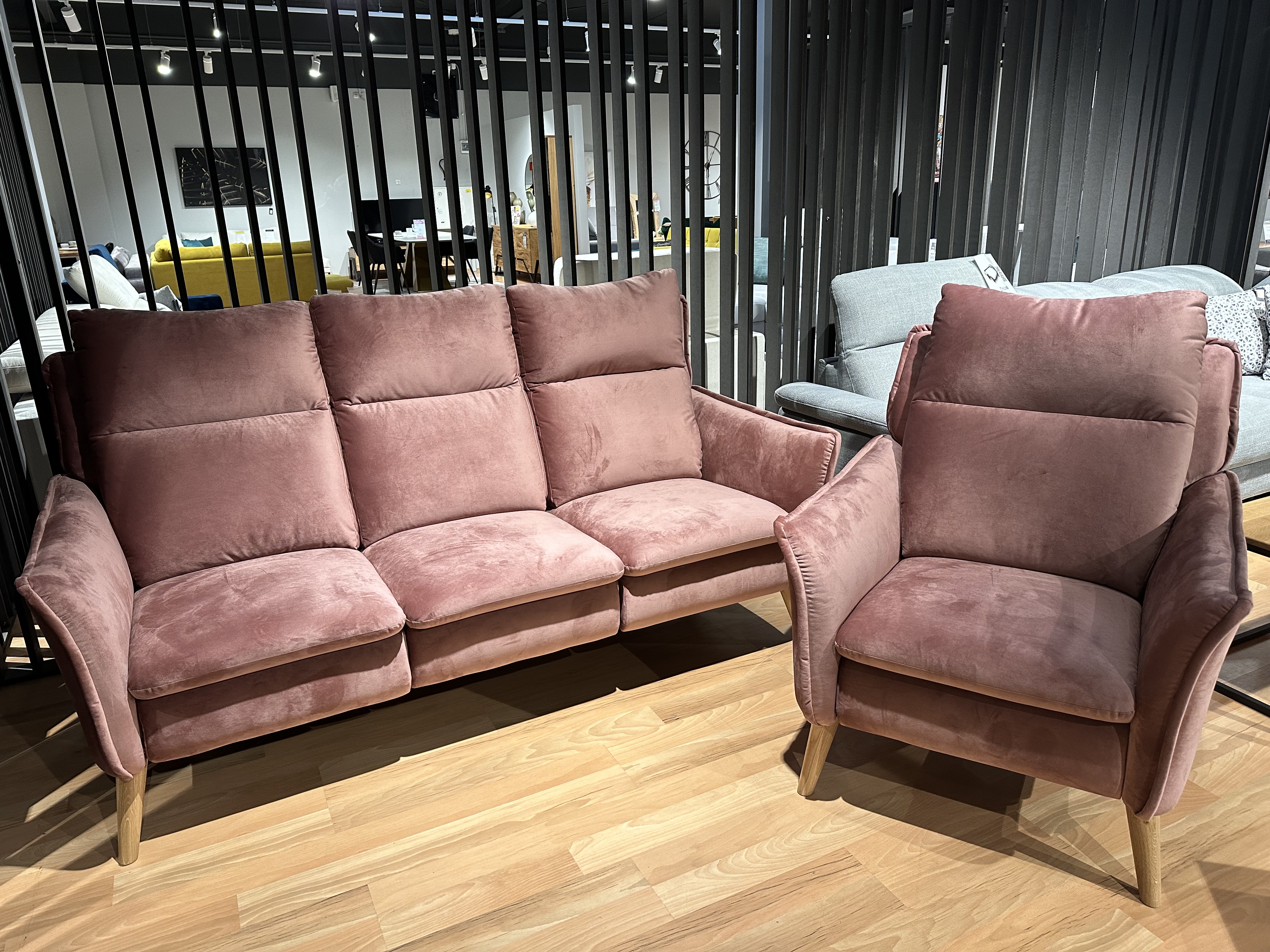 Kolekcja Ines Bydgoskie meble sofa + fotel   wyprzedaż z ekspozycji -36%