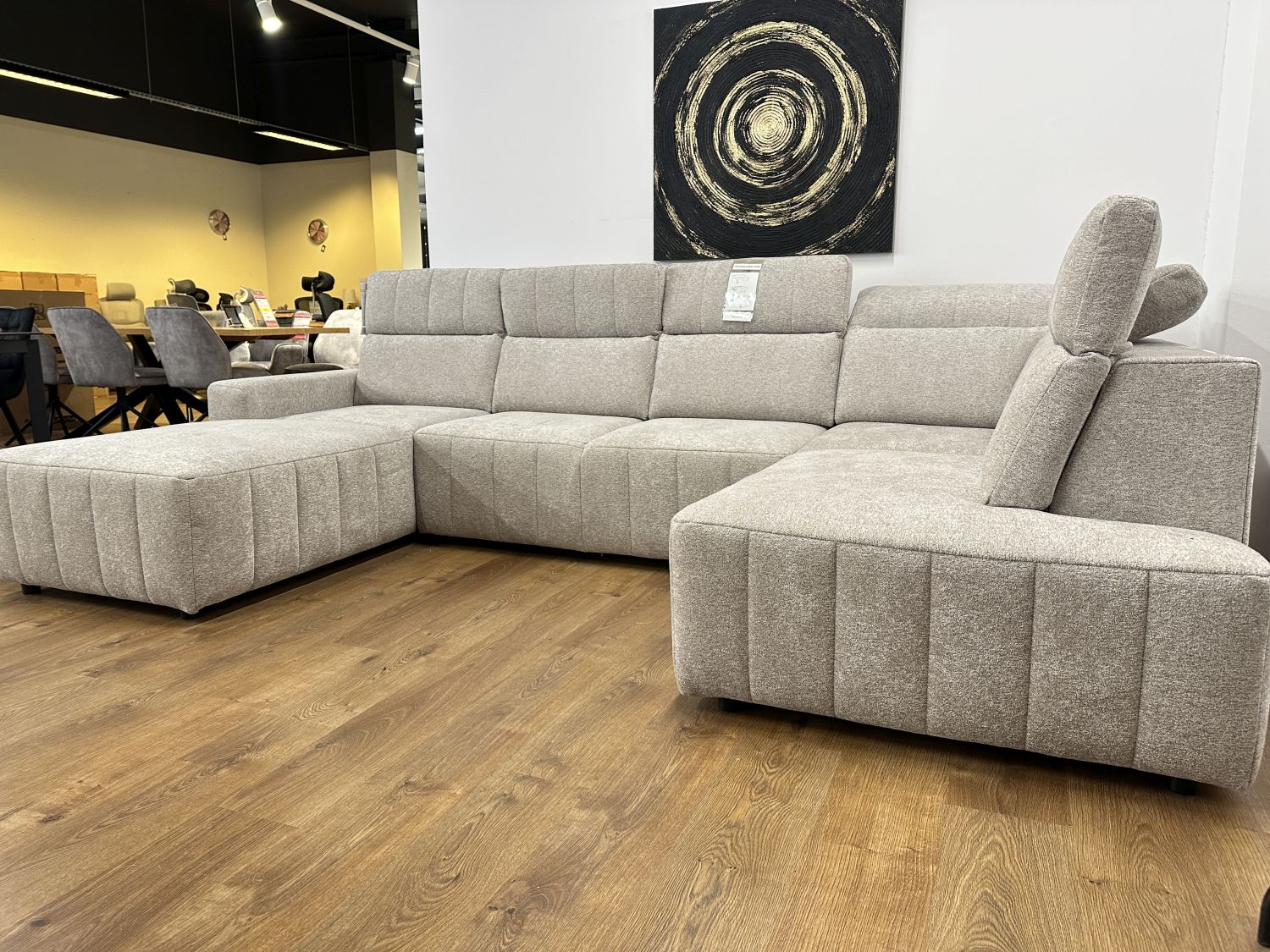 Narożnik Montreal XL Meblosoft z funkcją spania typu puma i dwoma pojemnikami - przecena z ekspozycji -22%