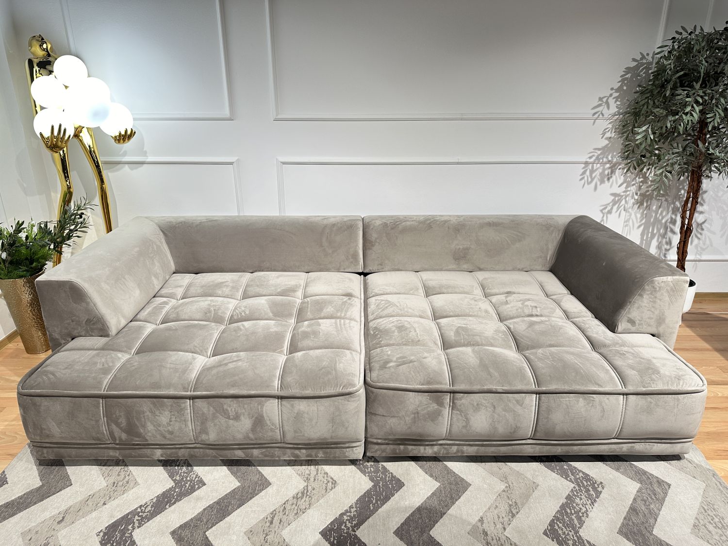 Tiga Bigsofa sofa z elektrycznie wysuwanymi siedziskami Wersal Aphrodita 22 Tiga Bigsofa sofa z elektrycznie wysuwanymi siedziskami Wersal Aphrodita 22