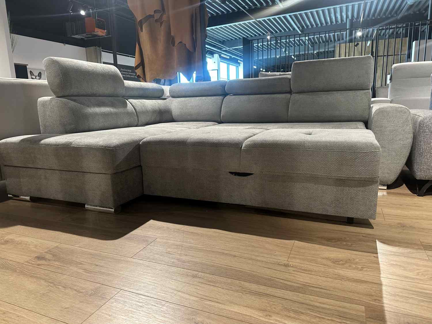 Narożnik Patryzia Comforteo z funkcją spania i pojemnikiem na pościel , przecena z ekspozycji -22%