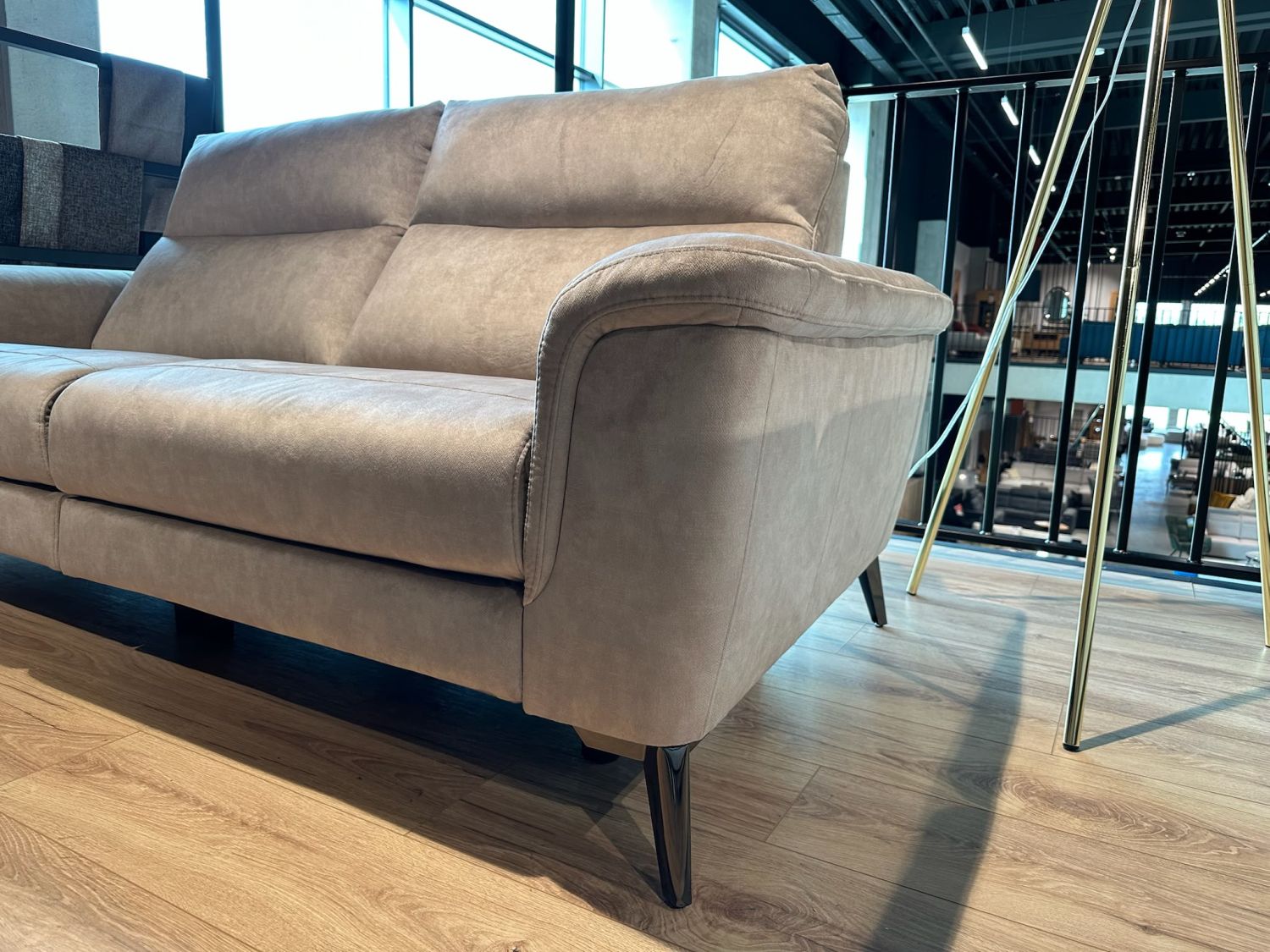 Sofa Verbena z funkcją relaks elektryczną