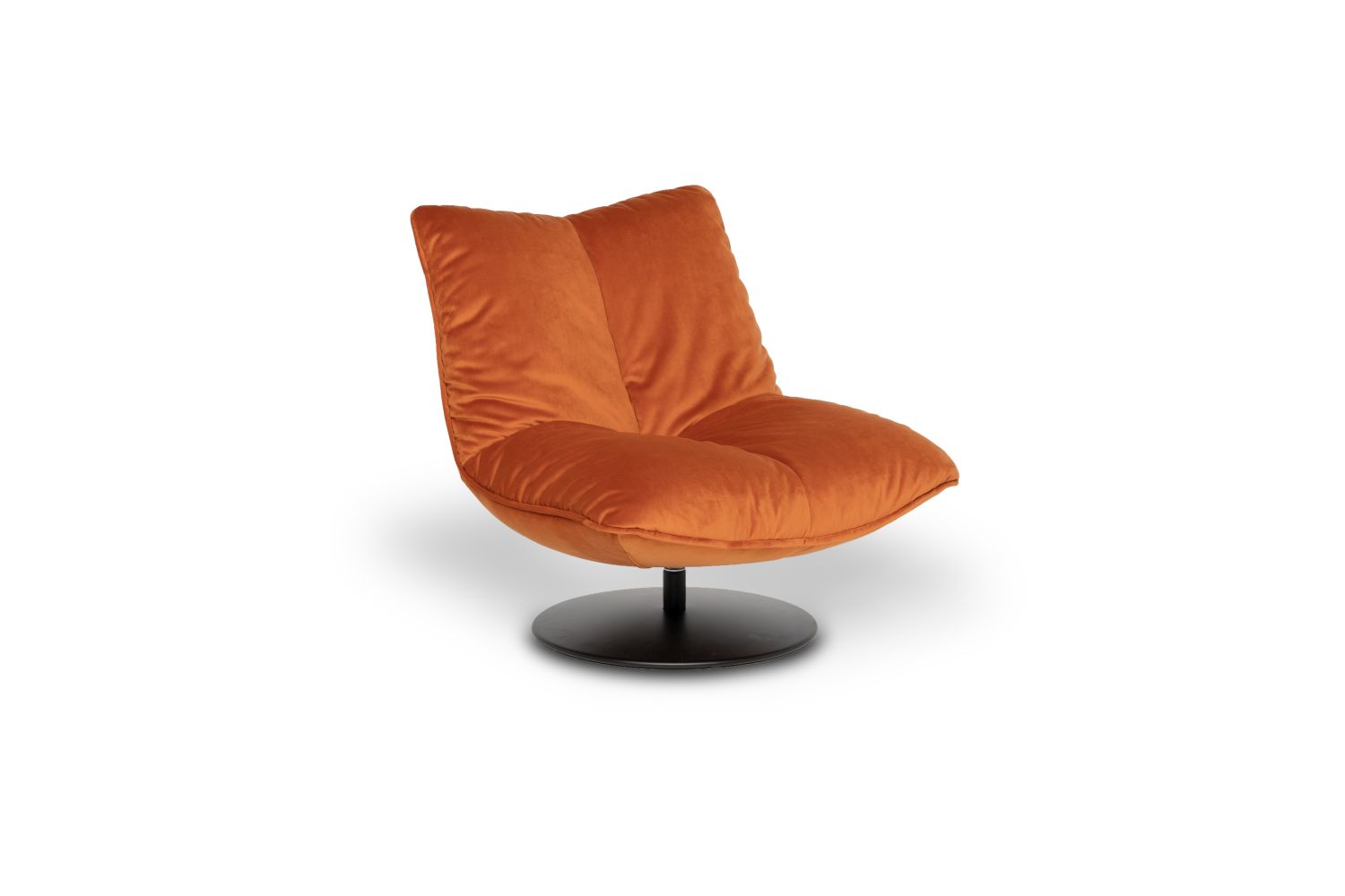 Fotel obrotowy Softie Designwerk od Minimax Sofa przytulny na metalowej podstawie typu talerz Fotel obrotowy Softie Designwerk od Minimax Sofa przytulny na metalowej podstawie typu talerz