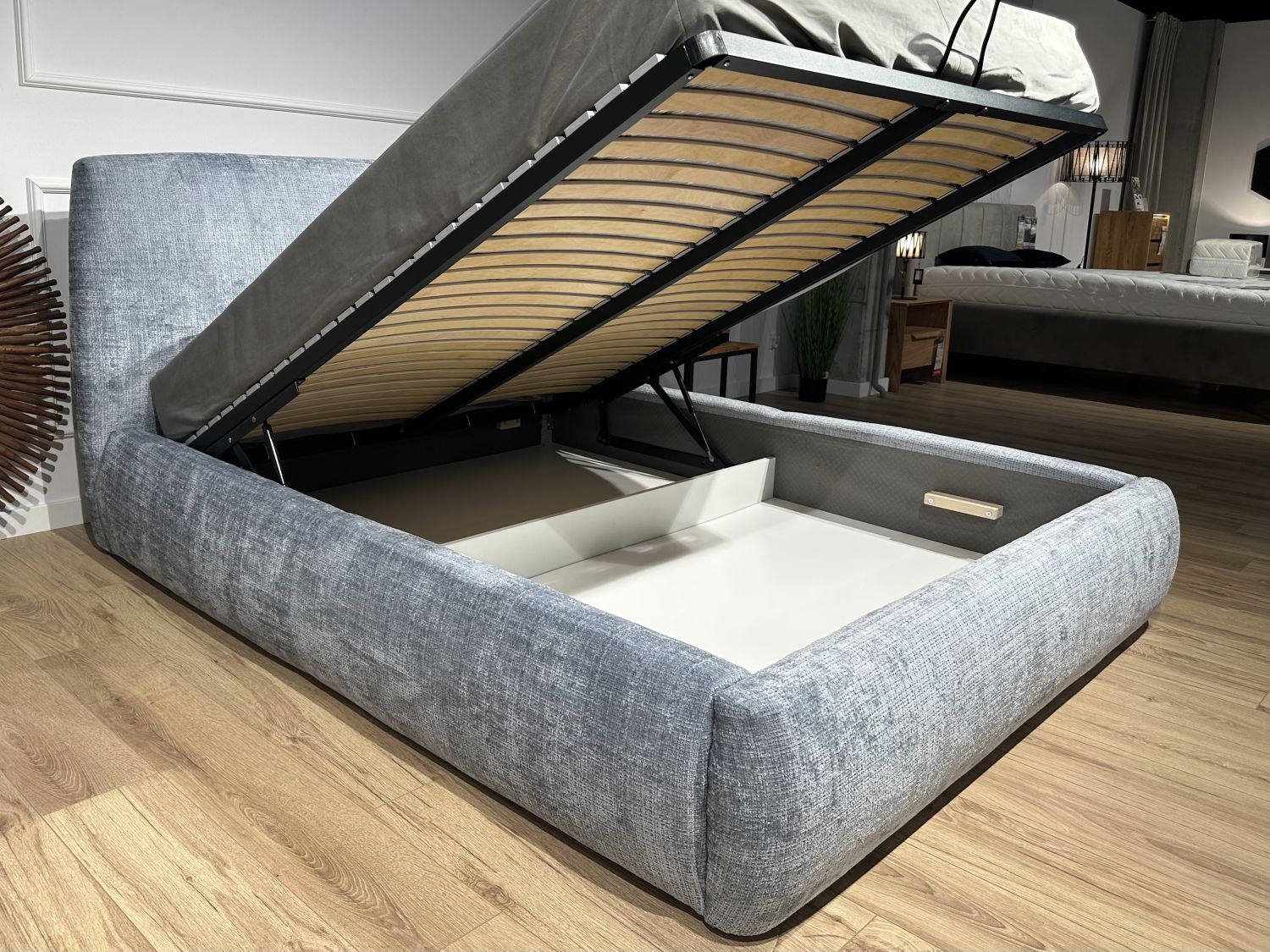 Łóżko Diun z pojemnikiem i stelażem 160 x200 od Comforteo
