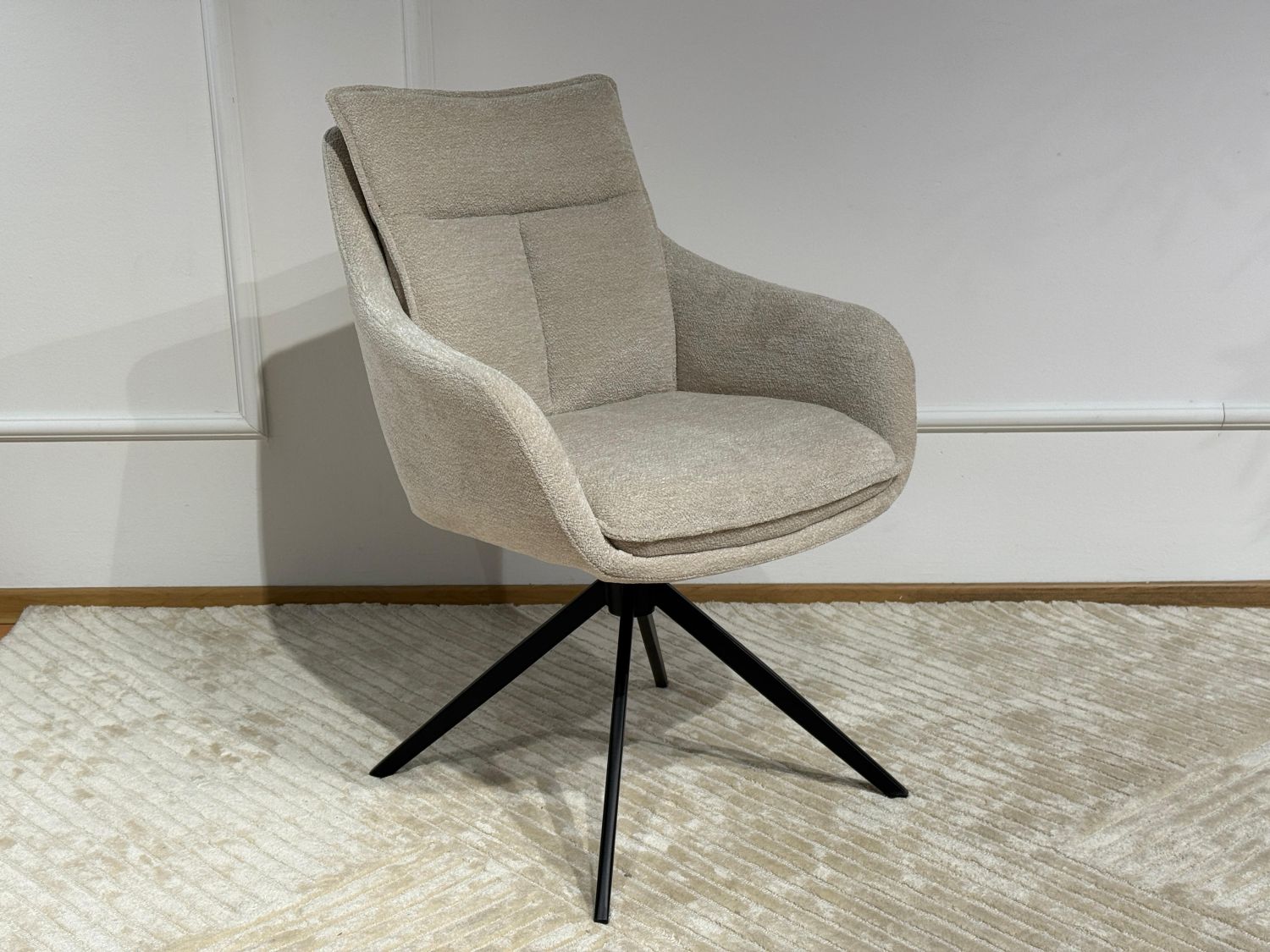 Krzesło obrotowe 360 z powrotem Vento 2 Raven 24