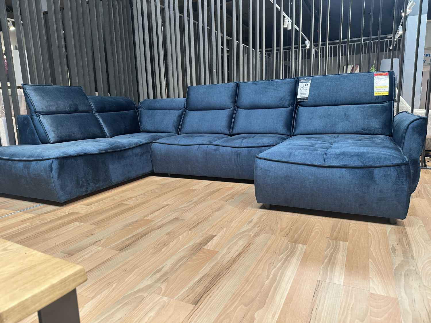 Narożnik Murillo XL Wersal z elektrycznym wysuwem siedziska 60cm - przecena z ekspozycji -37%
