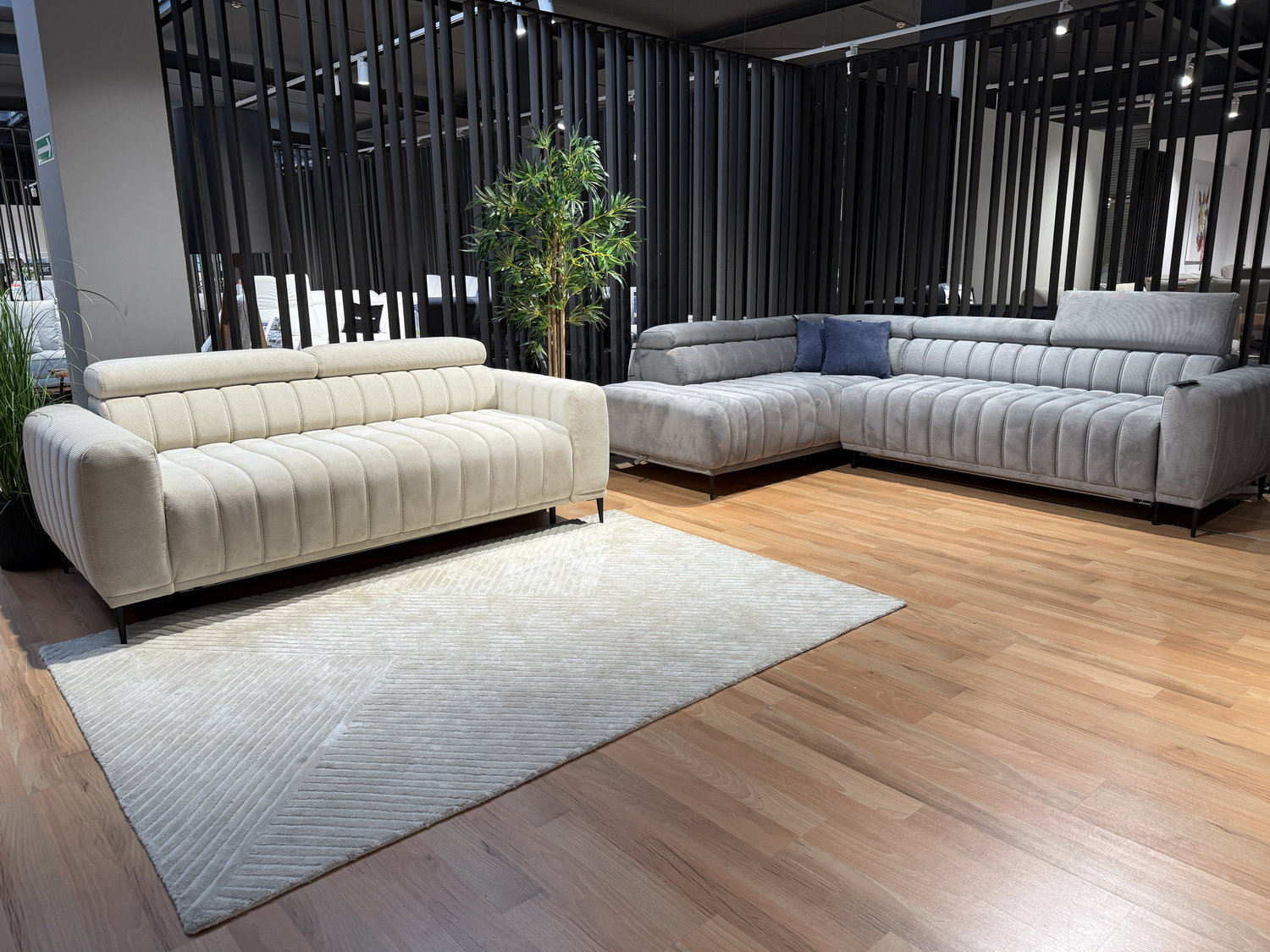 Sofa Gandi 120 z funkcją spania codziennego ze stelażem włoskim firmy Wersal