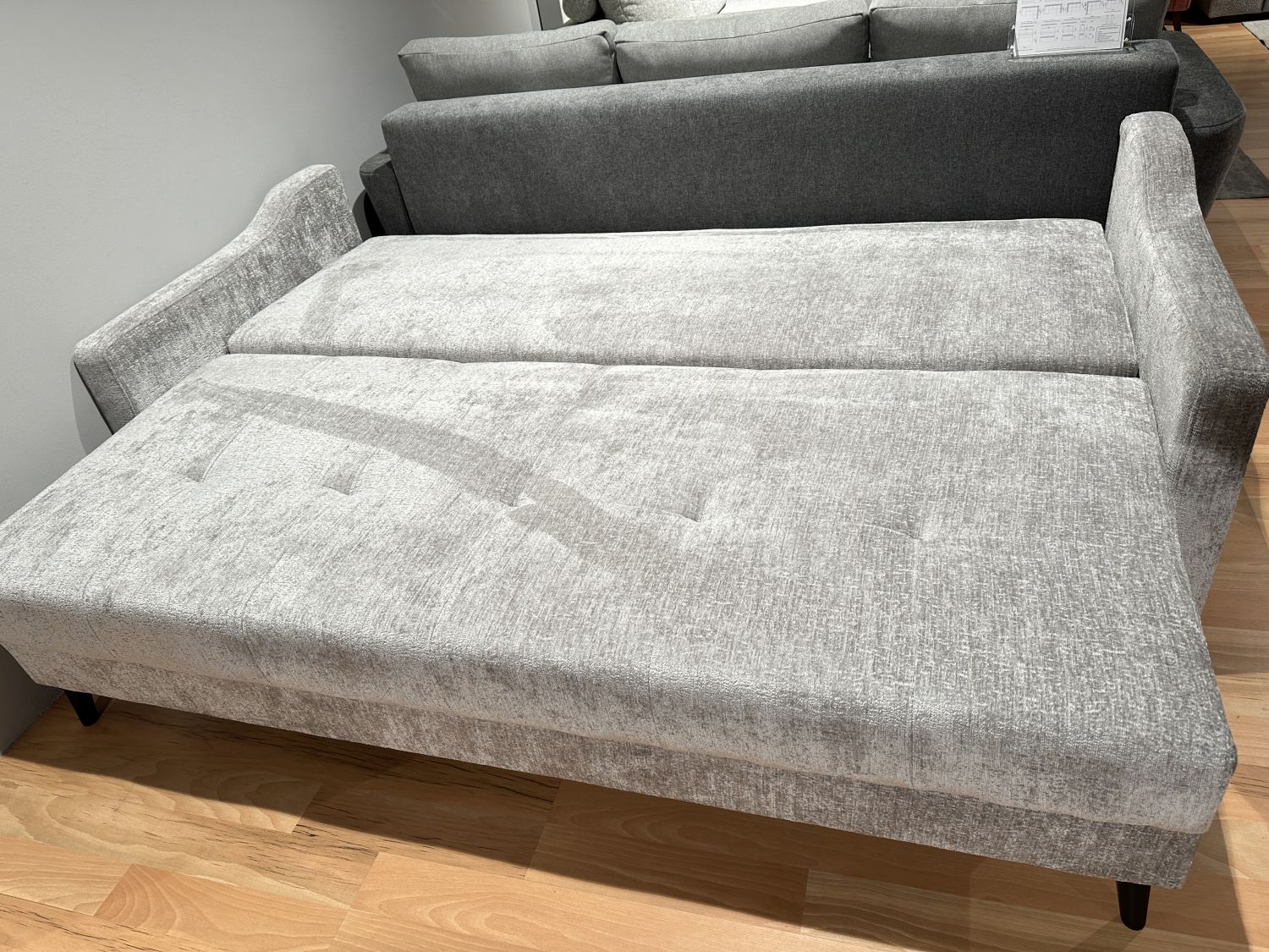 Sofa rozkładana z pojemnikiem Olandi 3R - przecena 20% Sofa rozkładana z pojemnikiem Olandi 3R - przecena 20%