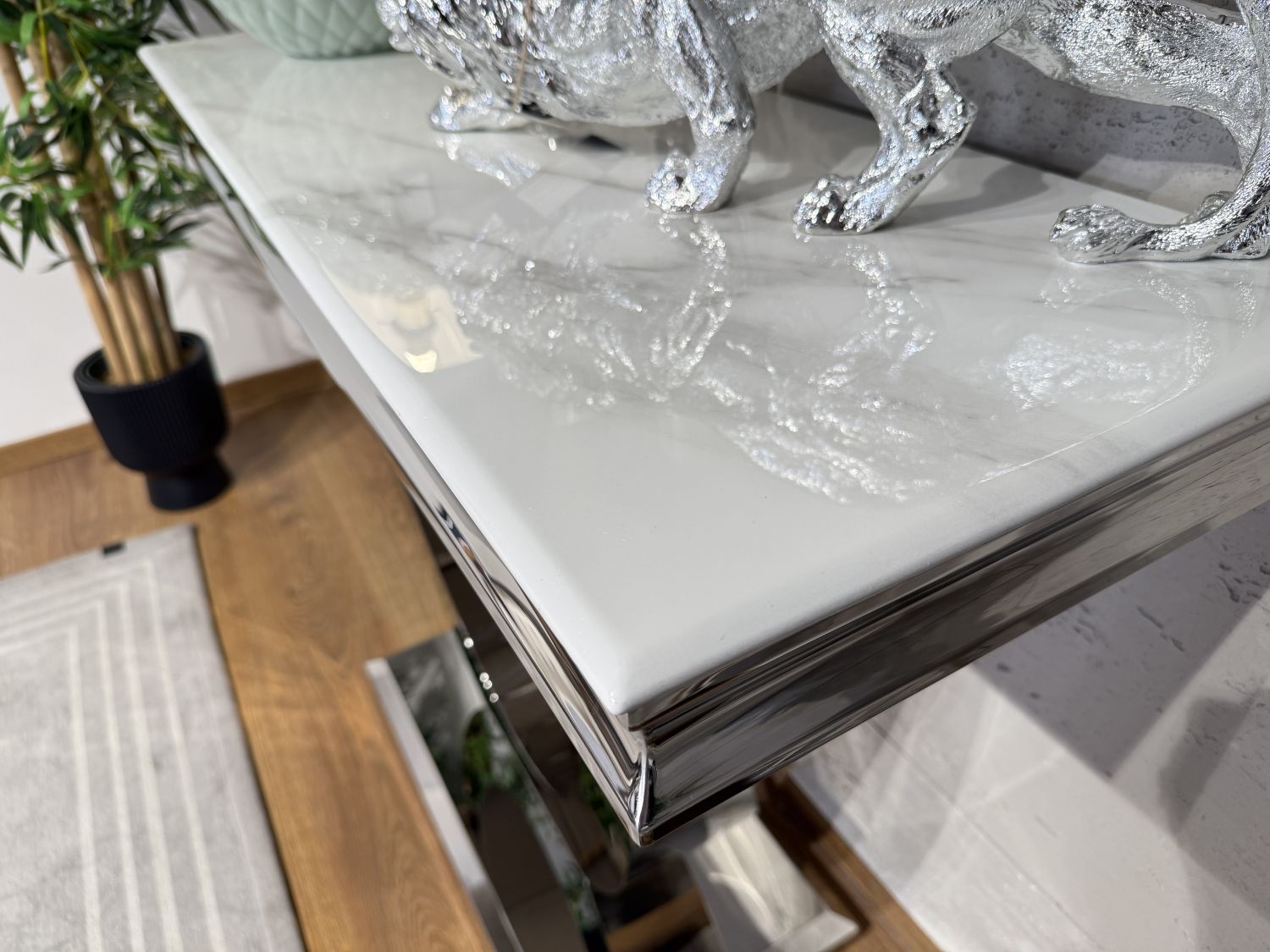 Stolik kawowy Glamour T945 130x70cm, podstawa chrom, blat biały kwarc Stolik kawowy Glamour T945 130x70cm, podstawa chrom, blat biały kwarc
