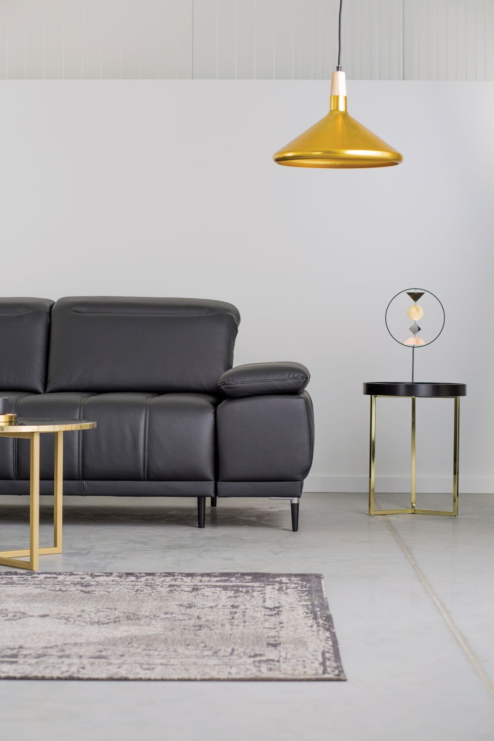 Narożnik Focus L z elektrycznie regulowanym siedziskiem Wersal skóra naturalna