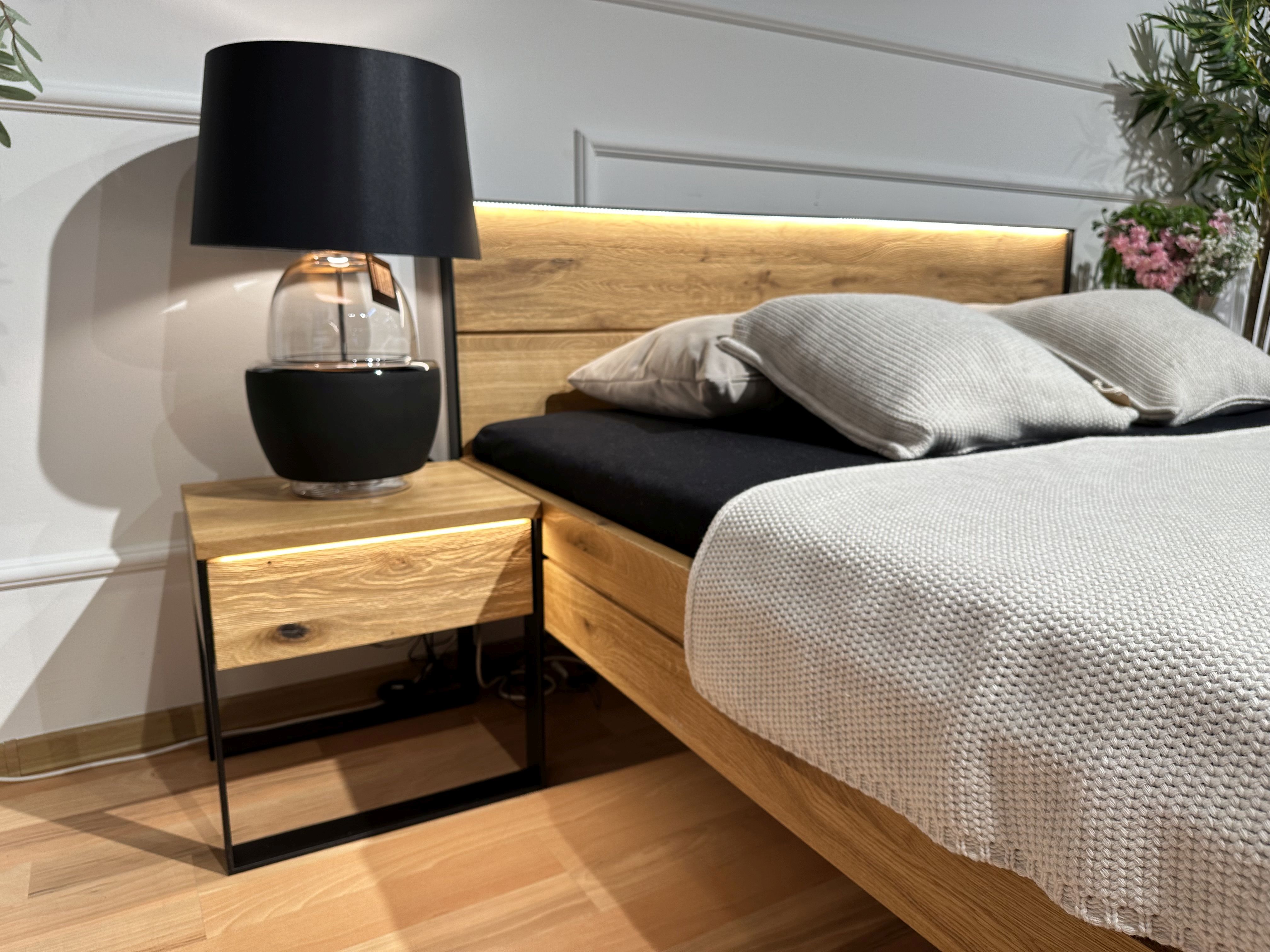 Łóżko Boston 160x200 z oświetleniem lite drewno dąb olej sypialnia