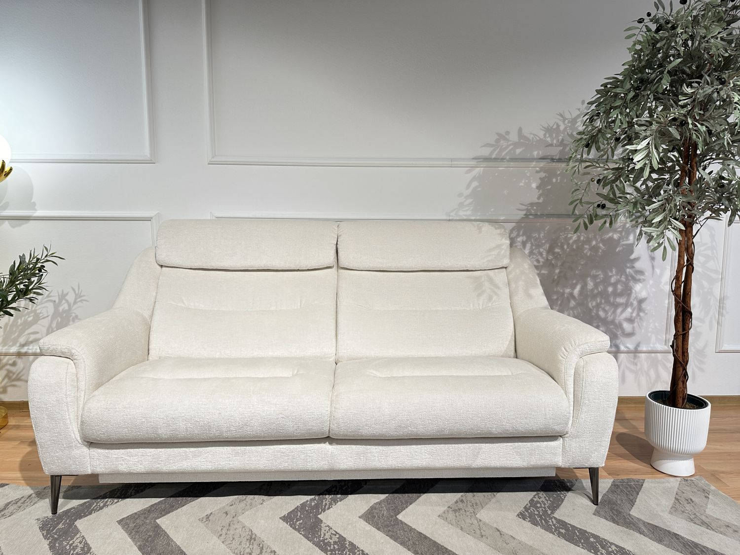 Gladiolus sofa rozkładana 3RBI2 Vero na nóżkach stelaż włoski