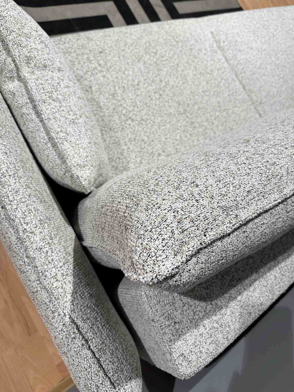 Sofa Capri z funkcją spania i pojemnikiem na pościel Top Line 