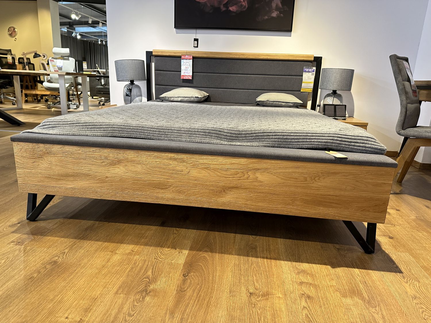 Łóżko Pik 160x200 - przecena z ekspozycji -26% Łóżko Pik 160x200 - przecena z ekspozycji -26%