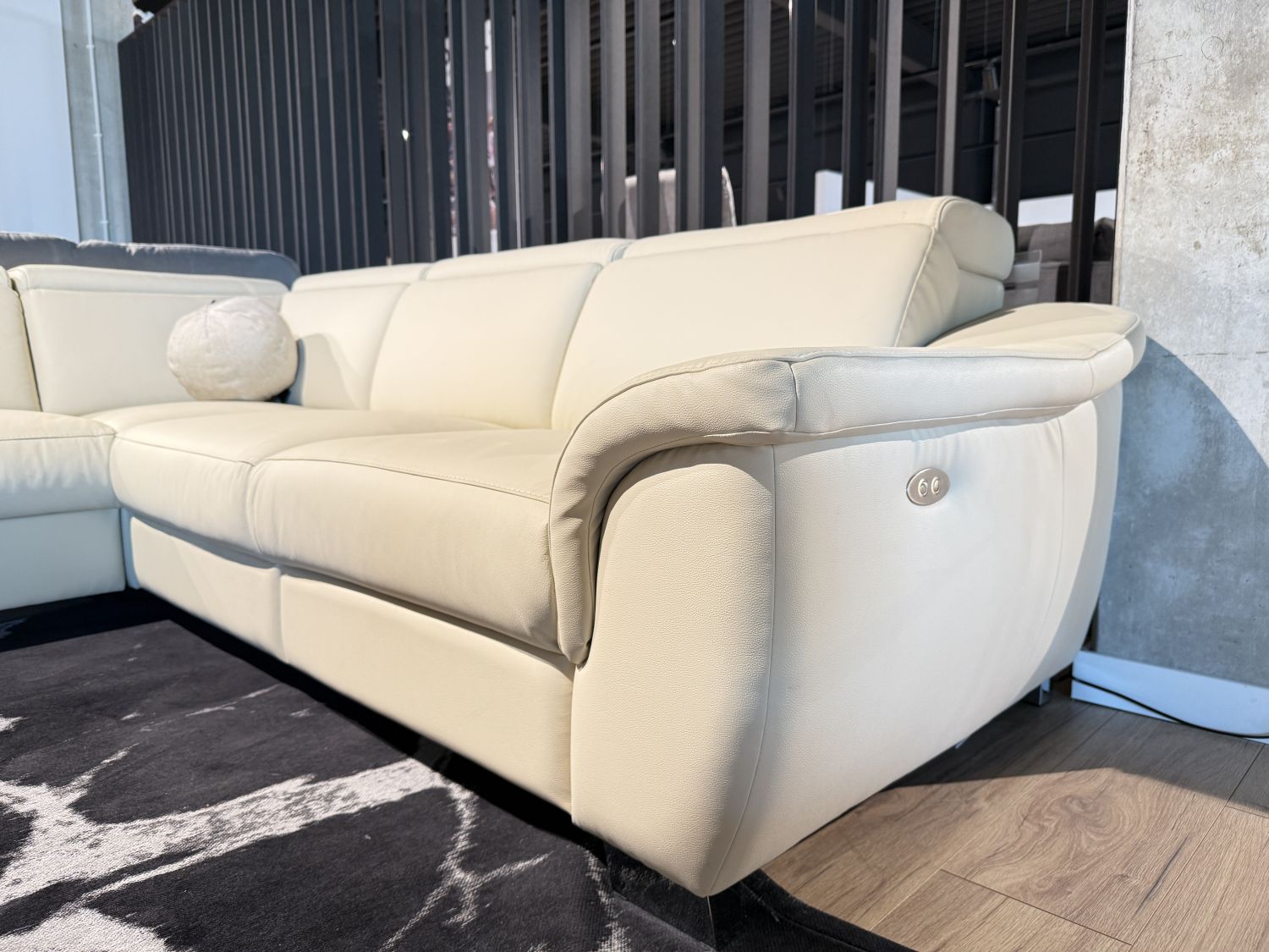 Narożnik z funkcją relaks Trend Des Sofa Line 1HT-E-ELE1-1TVE