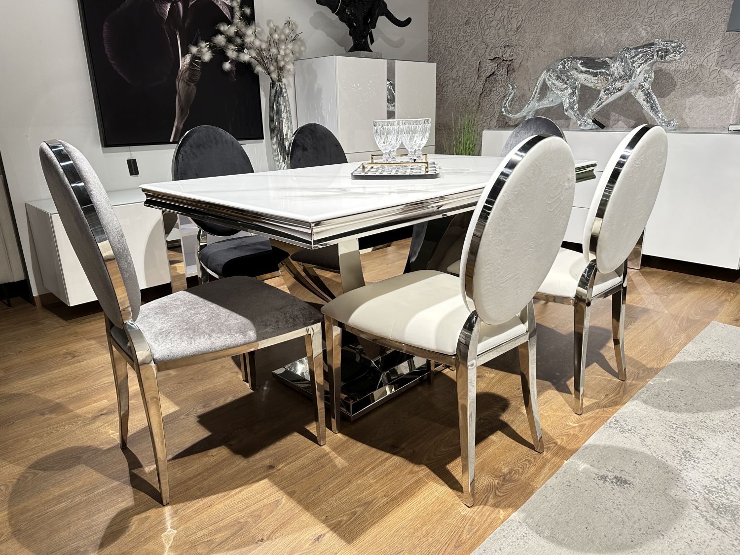 Krzesło chromowane FT 83 Glamour-Silver biały velvet Louis ludwik
